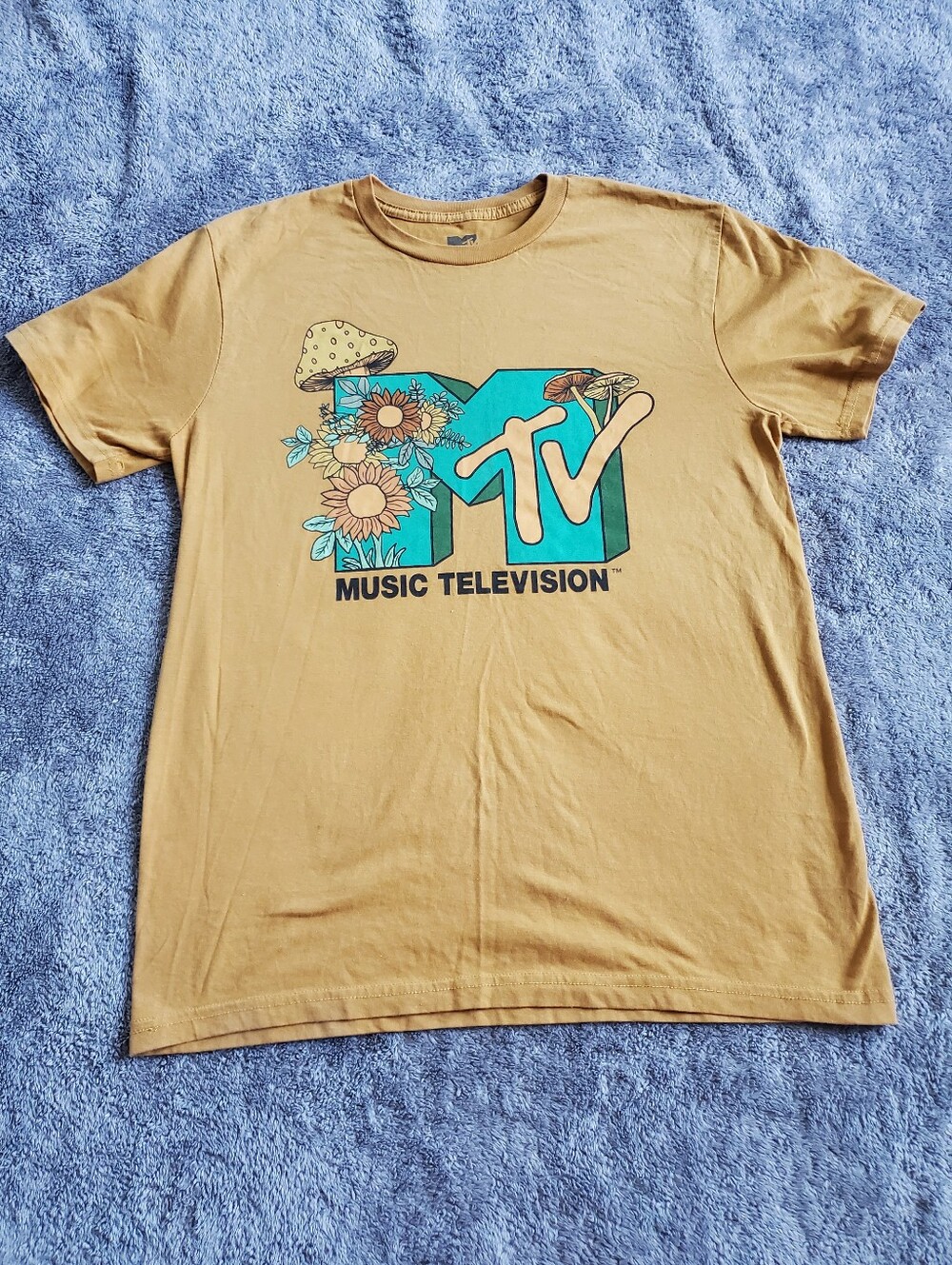 MTV Graphic Tee in Mustard with Teal Logo Size M